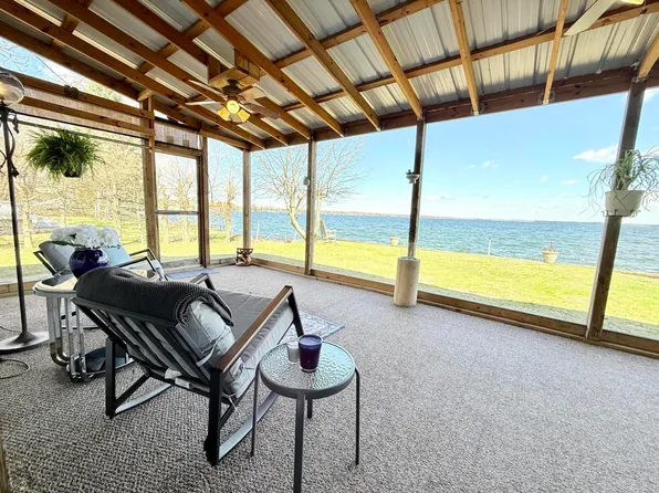 142 Algonquin Park Rd, Plattsburgh, NY 12901