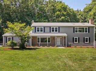 21 Regency Dr, Norwalk, CT 06851