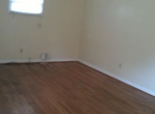 106 Winchester Dr, Hampton, VA 23666