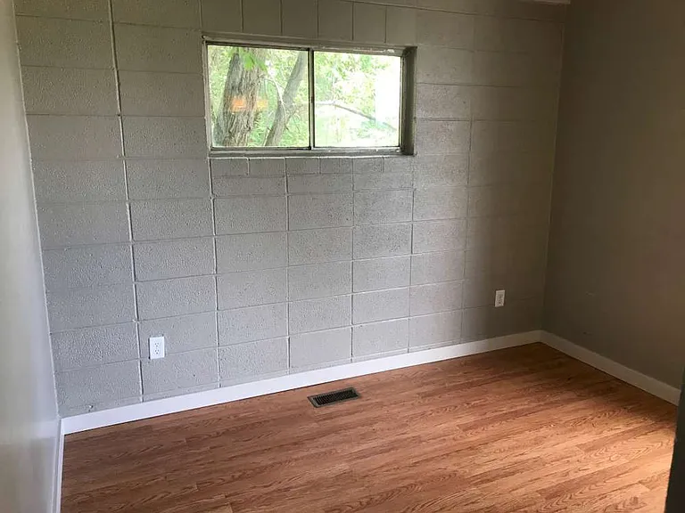 899 Canyon Rd #4 — Photo 5
