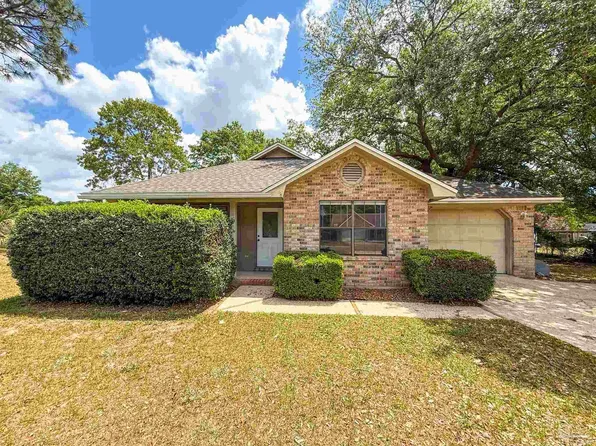 6569 Imperial Dr, Milton, FL 32570