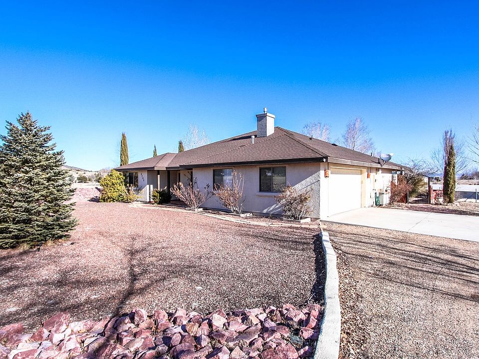 1st image of 2765 N Yuma Dr