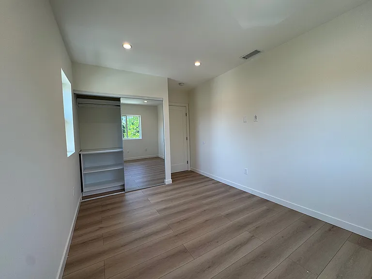 18320 Ingomar St #2 — Photo 14