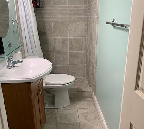 5th image of 641.5 Burlington Ave