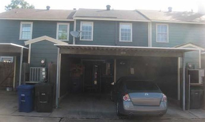 2nd image of 10133 Carlsbad Dr