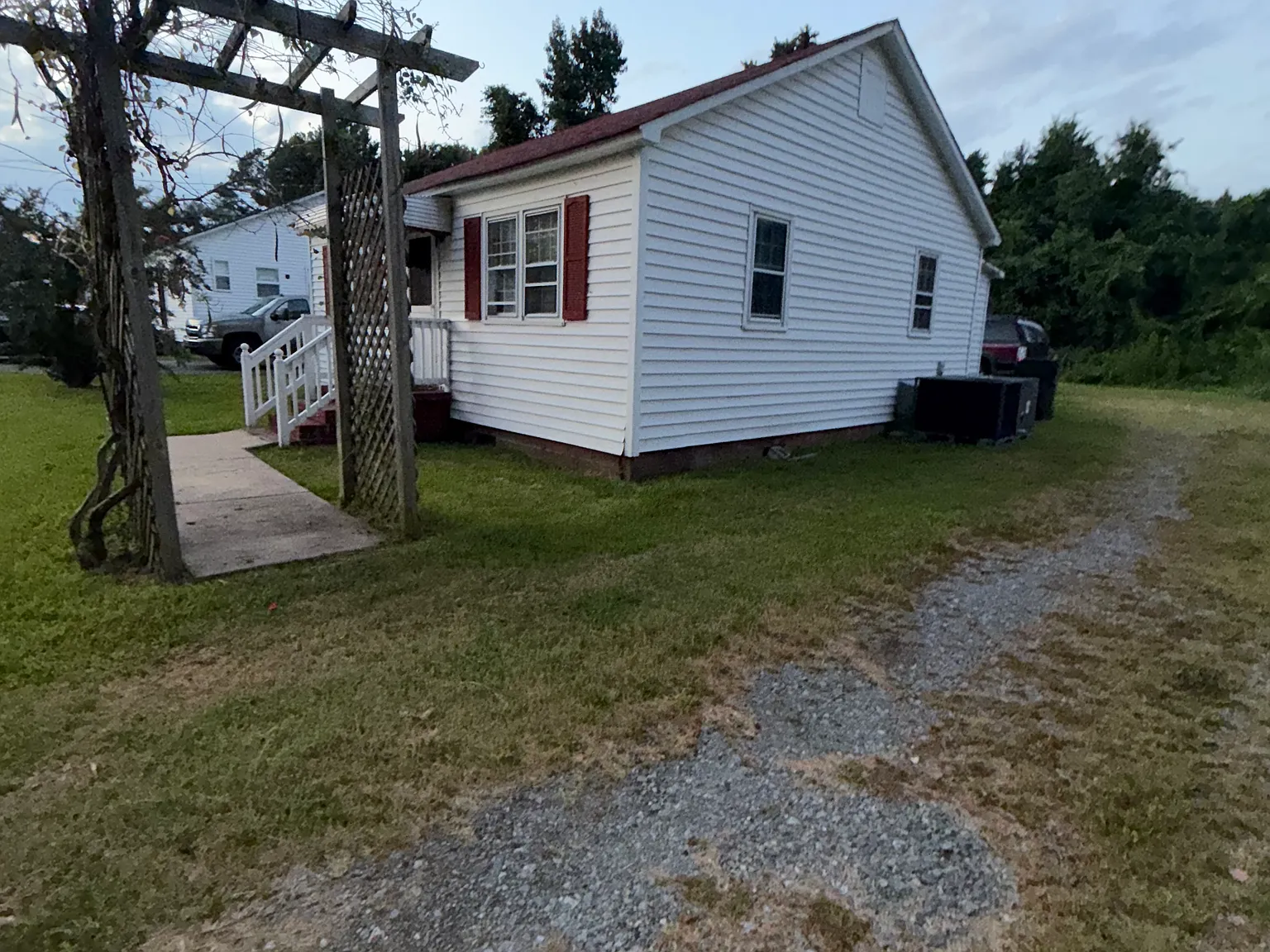 2 bed, 994 sqft, $1,400 — Photo 3