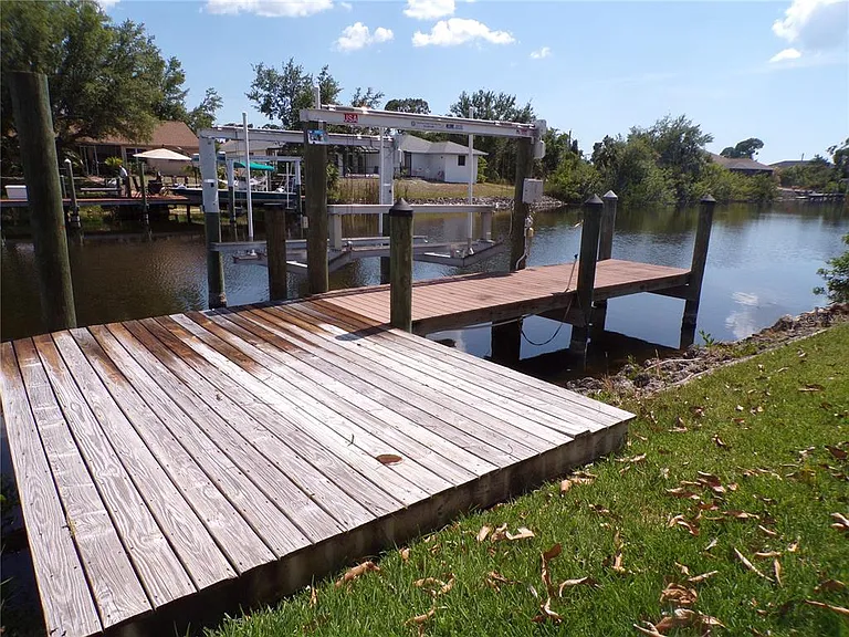 15624 Hennipen Cir — Photo 27