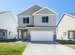 5926 56th Ave S, Fargo, ND 58104