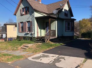 366 Cook Ave, Meriden, CT 06451