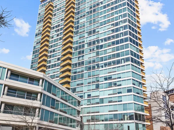 1720 Maple Ave APT 410, Evanston, IL 60201