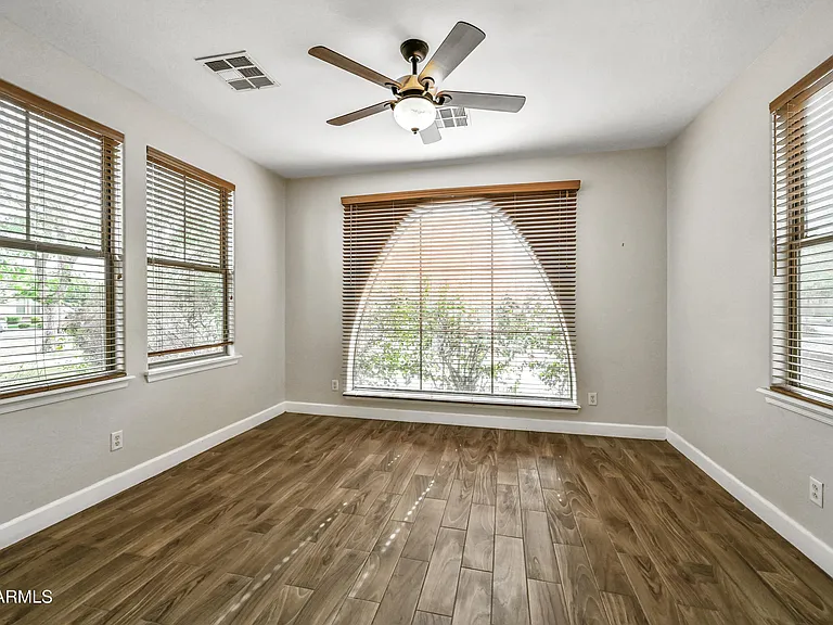 15340 W Dahlia Dr — Photo 4