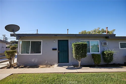3644 Russell St Photo 1