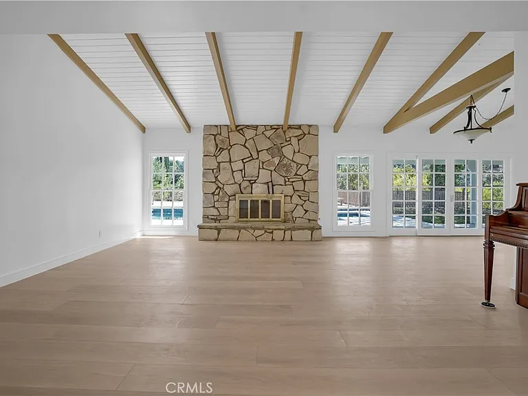 22740 Liberty Bell Rd — Photo 23