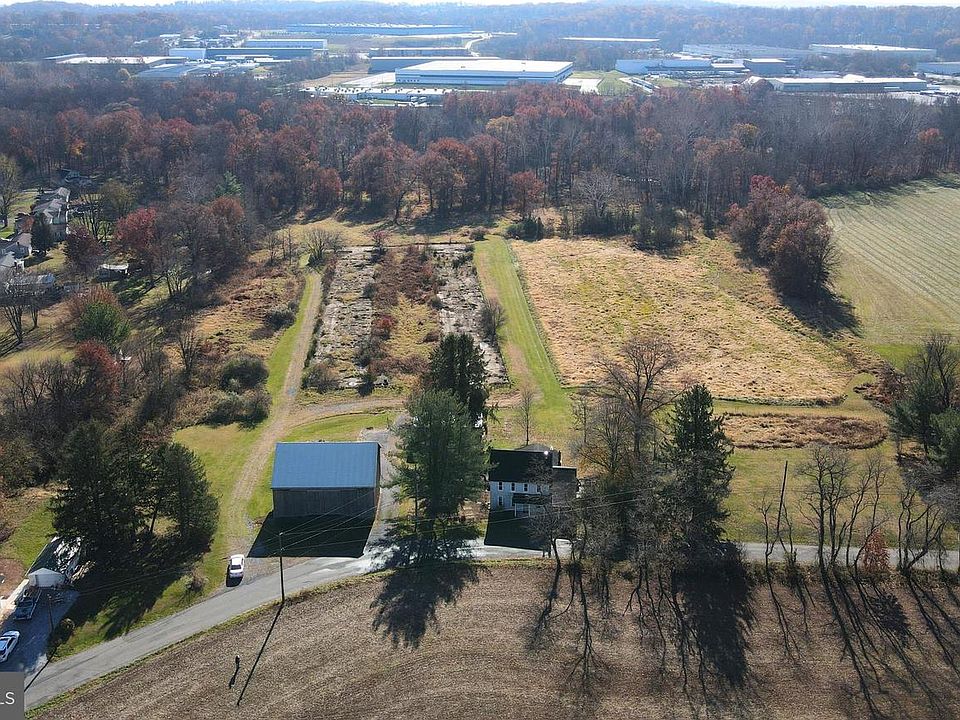 1st image of 230 S Hertzler Rd