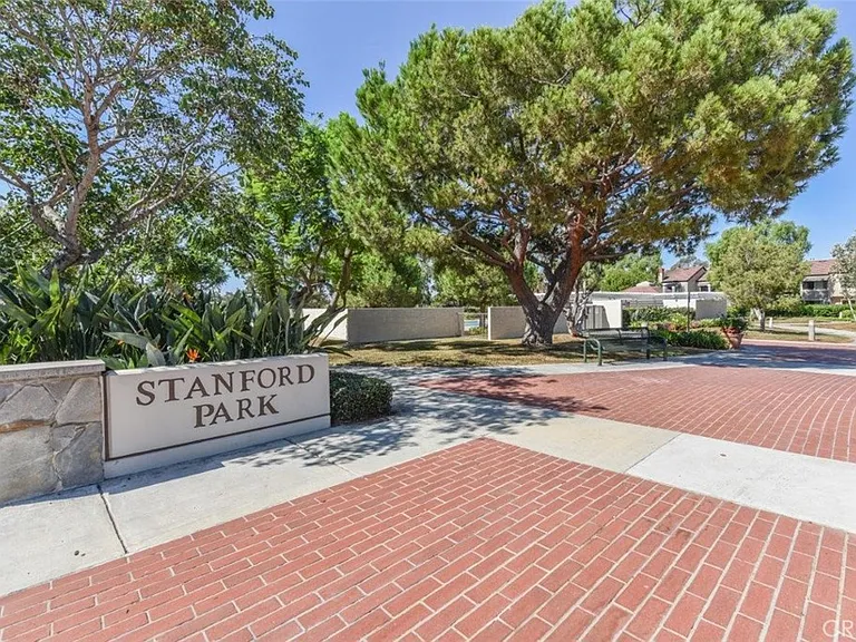 122 Stanford Ct #61 — Photo 10
