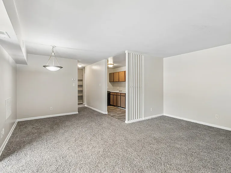 404 Homes — Photo 21