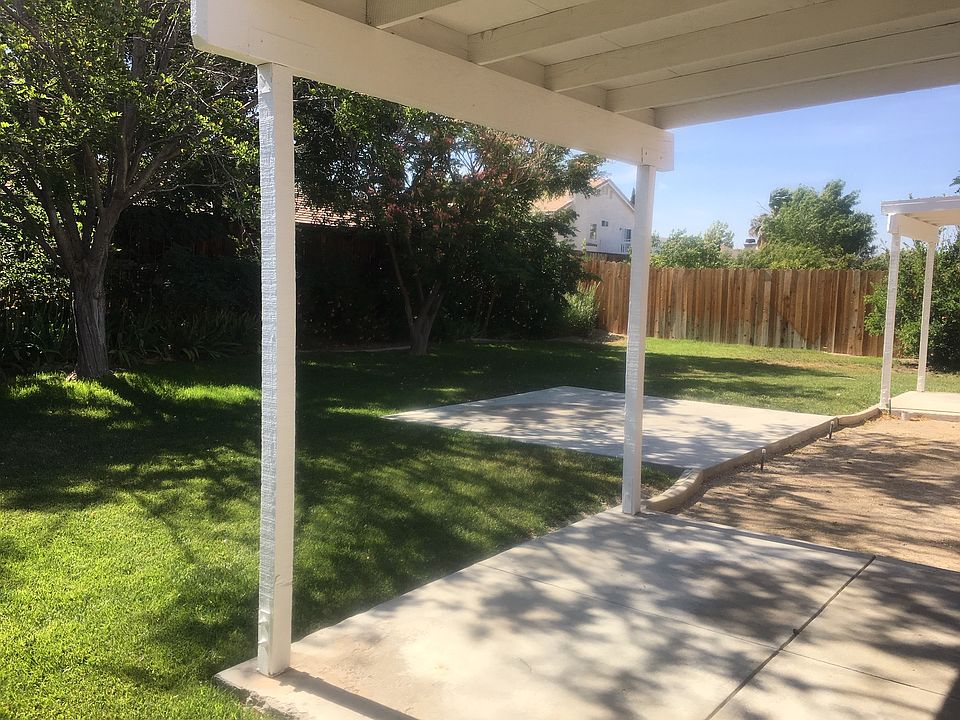 2nd image of 44263 Tahoe Way