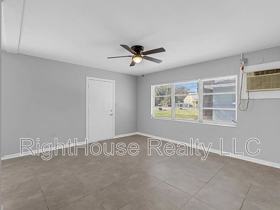 4th image of 1216 Sunshine Ave