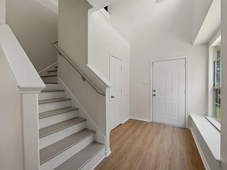 17602 Bering Bridge Ln — Photo 4