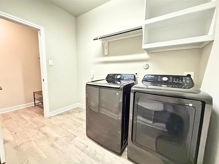 244 Upland Dr — Photo 20