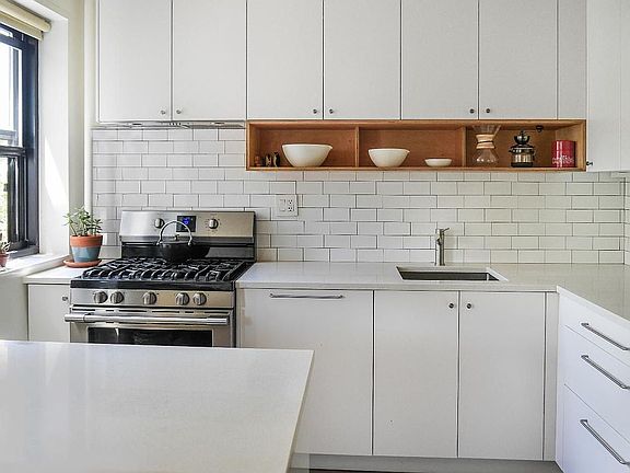 2nd image of 365 Clinton Ave APT 6A