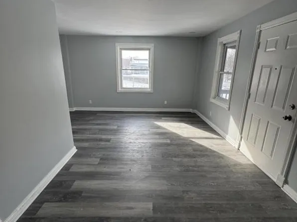 116 N Hickory St, Joliet, IL 60435