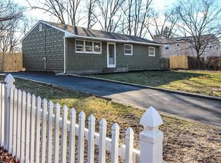 1115 Dell St, Toms River, NJ 08755