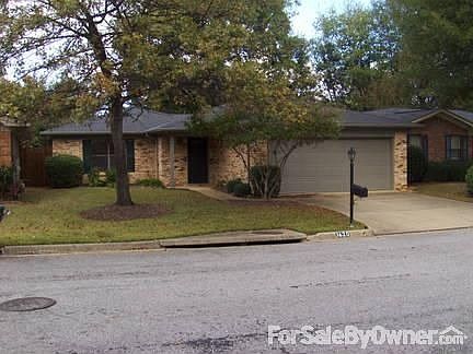 1st image of 1620 Hollow Ln