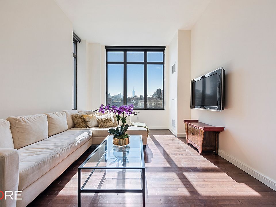 1st image of 101 W 24th St APT 7C