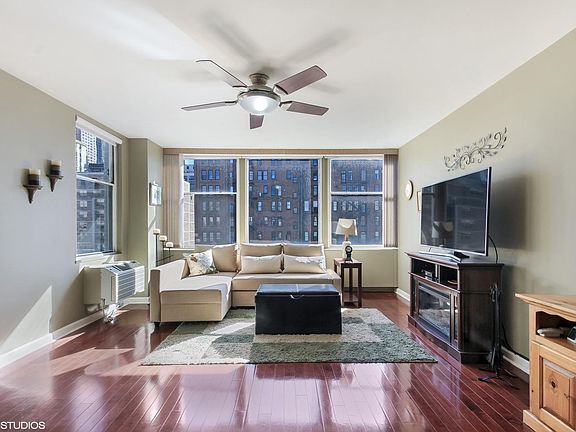 2nd image of 30 E Elm St APT 18C