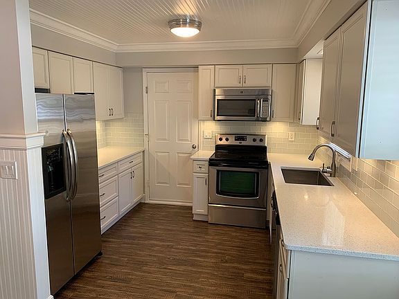 Unit 1 Kitchen