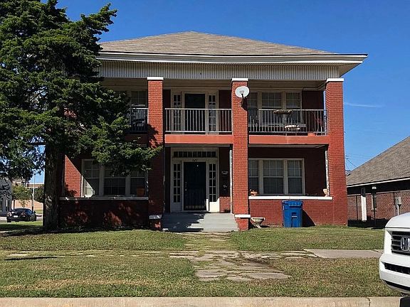 2nd image of 1629 NW 22nd St APT 202
