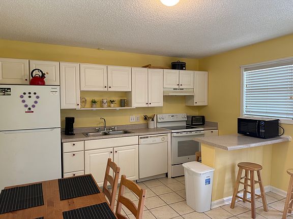 2nd image of 4150 Horseshoe Rd N Unit 1-25