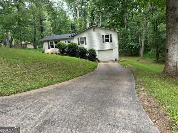 155 Oak Forest Dr, Canton, GA 30115