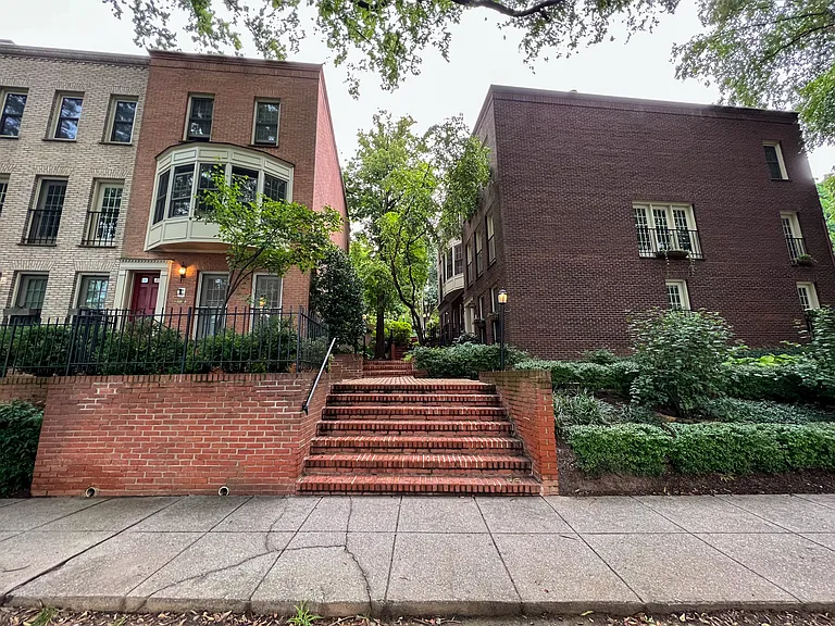 4605 1/2 Macarthur Blvd NW #B — Photo 20