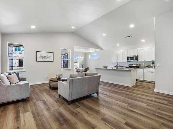 866 Coral Rd - 06