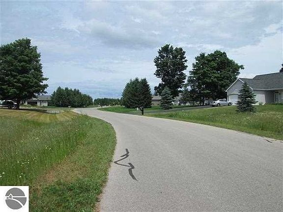 5th image of 1036 Rogers Rd