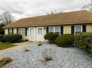 2 Plymouth Ct UNIT 2, Clinton, CT 06413