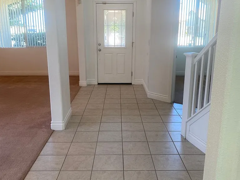 2237 W Wall Ct — Photo 5