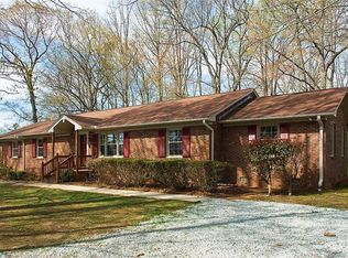 3701 Desmond Dr, Greensboro, NC 27405