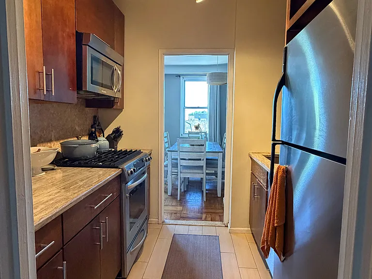 10 Lake St — Photo 6