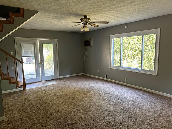 3rd image of 269 Hensley Ln