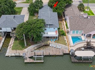 246 Starboard Ave, Rockport, TX 78382