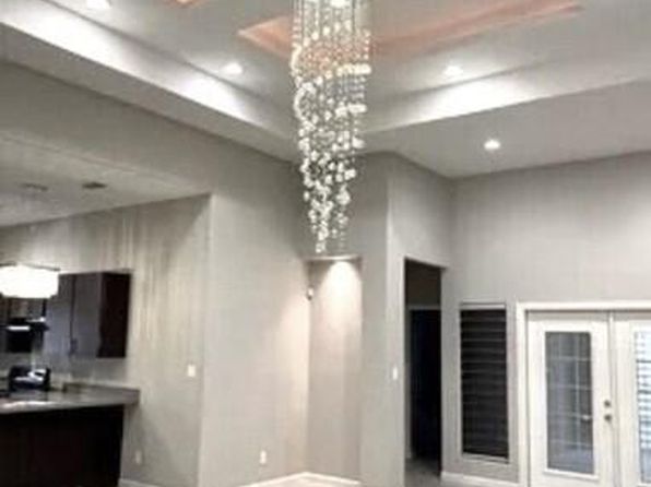 6821 Stone Oak