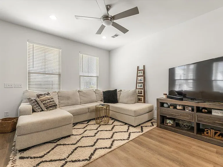 205 Winding Branch Dr — Photo 10