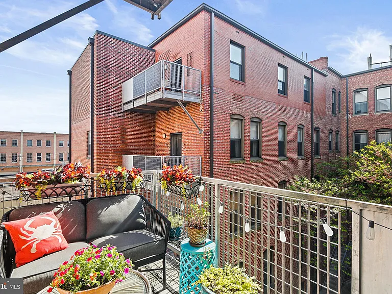 1211 Light St #308 — Photo 16