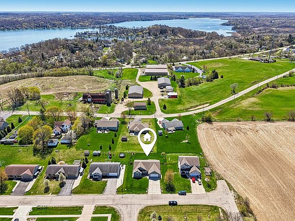 2nd image of 347 Homestead Dr
