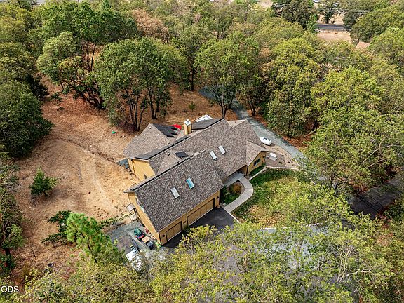 4th image of 155 El Camino Way