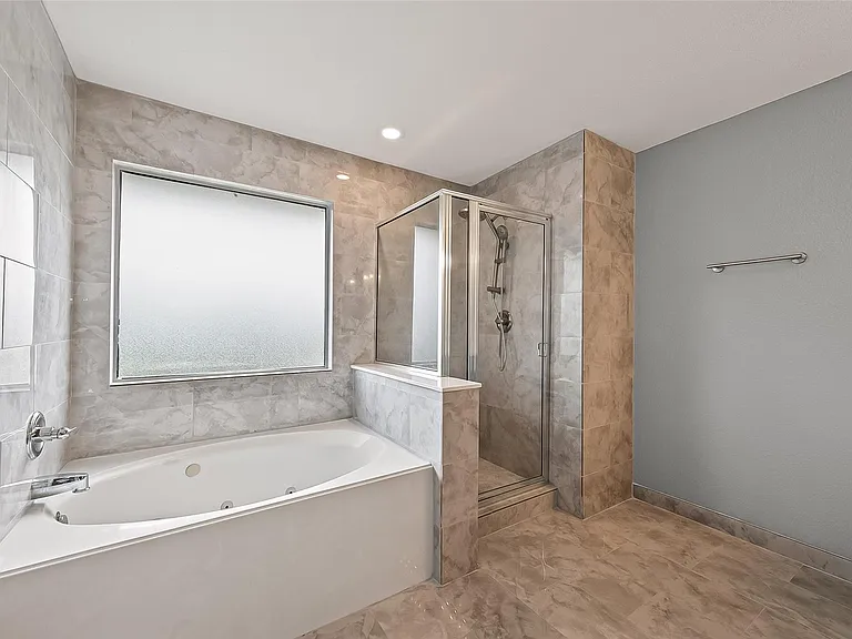 9526 Heflin Colony Dr — Photo 36
