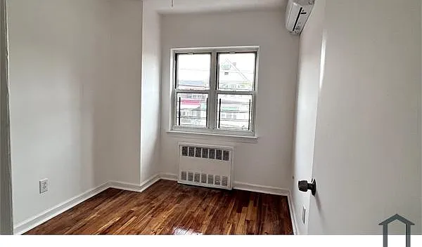 2033 Strang Ave #2 — Photo 34